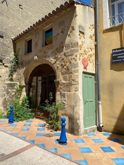 Dans Un Ancien Atelier De Potier Lägenhet Saint-Quentin-la-Poterie Exteriör bild